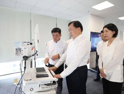 [湖北日報(bào)]王忠林調(diào)研外資企業(yè)發(fā)展 堅(jiān)持?jǐn)U增量穩(wěn)存量提質(zhì)量 更大力度吸引和利用外資 打造內(nèi)陸開放新高地 以高水平開放促進(jìn)高質(zhì)量發(fā)展